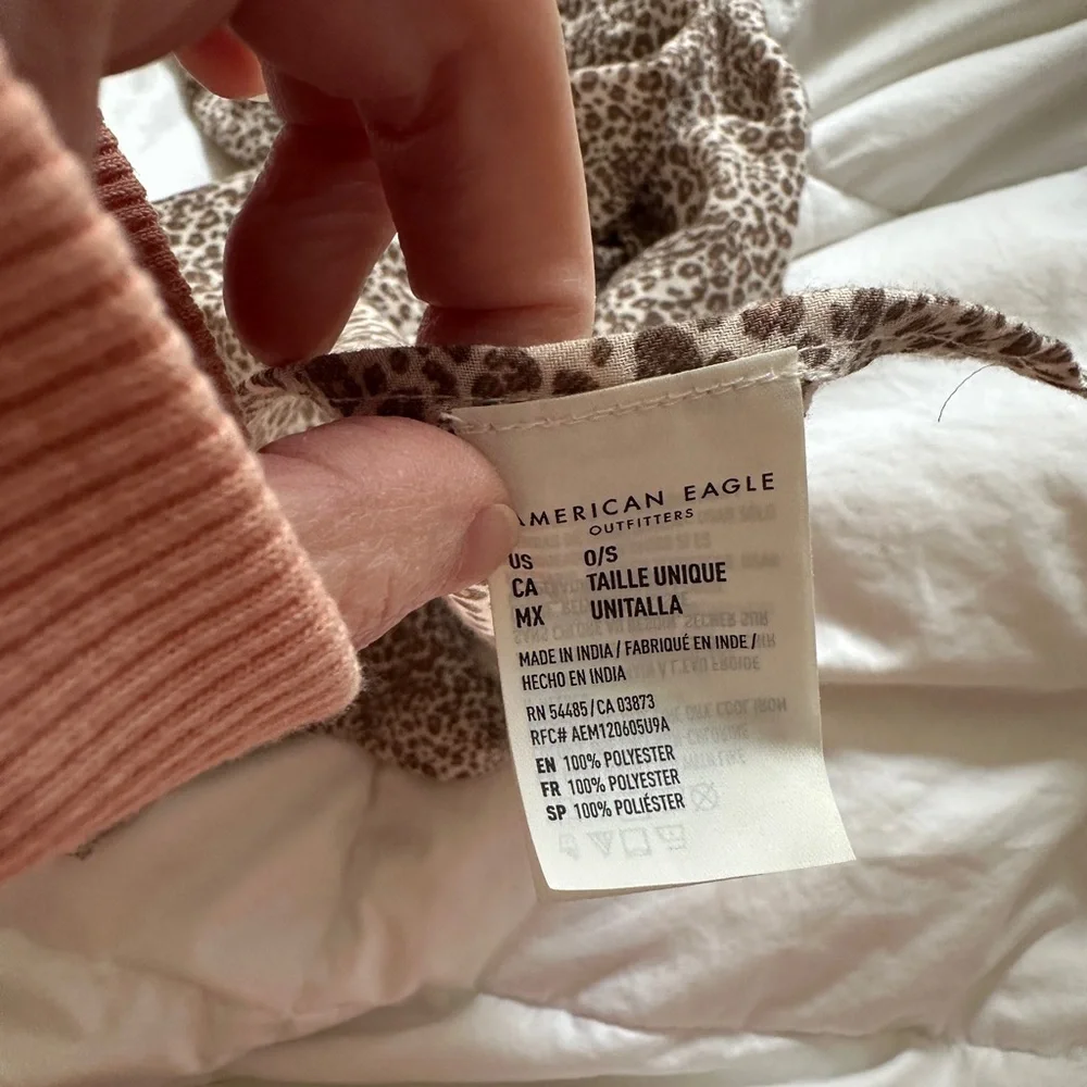 American Eagle Leopard Print Large Versatile Scarf